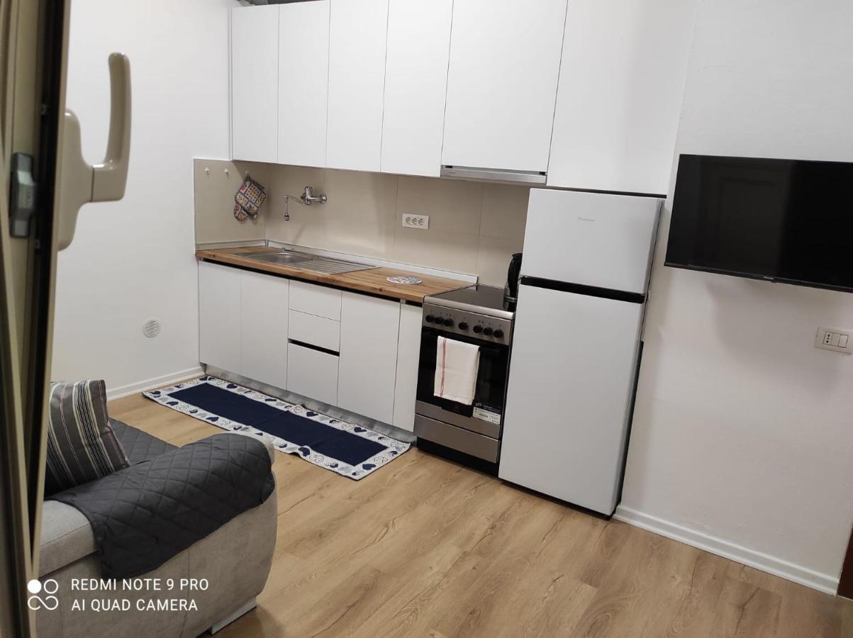 Edlira Apartments Durres Ngoại thất bức ảnh